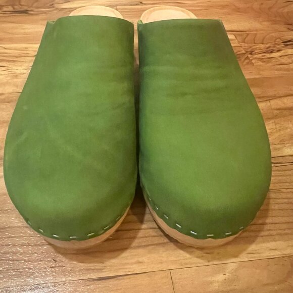 Bryr Fern Worker Clog Size 10 - Picture 4 of 7